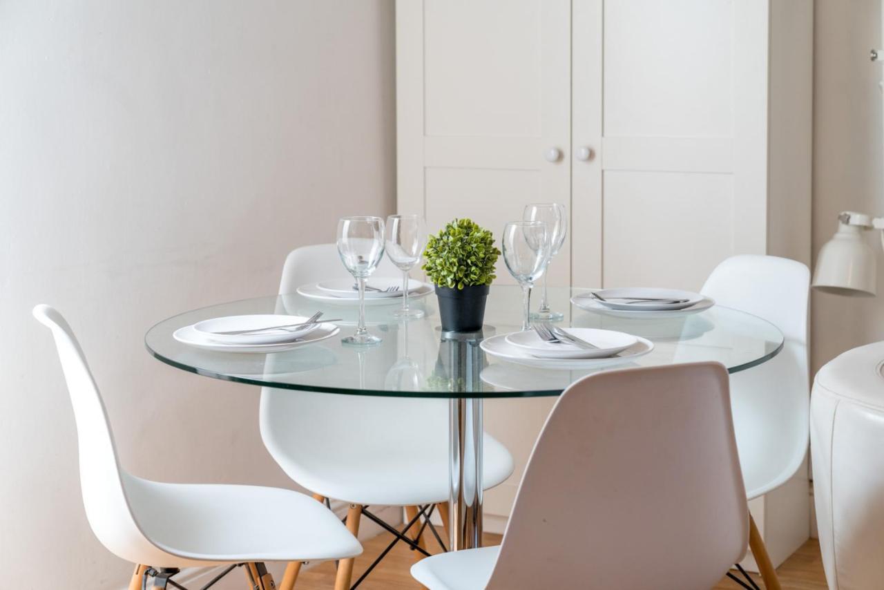 Soho & Covent Garden Apartment, Sleeps 3 Londres Exterior foto