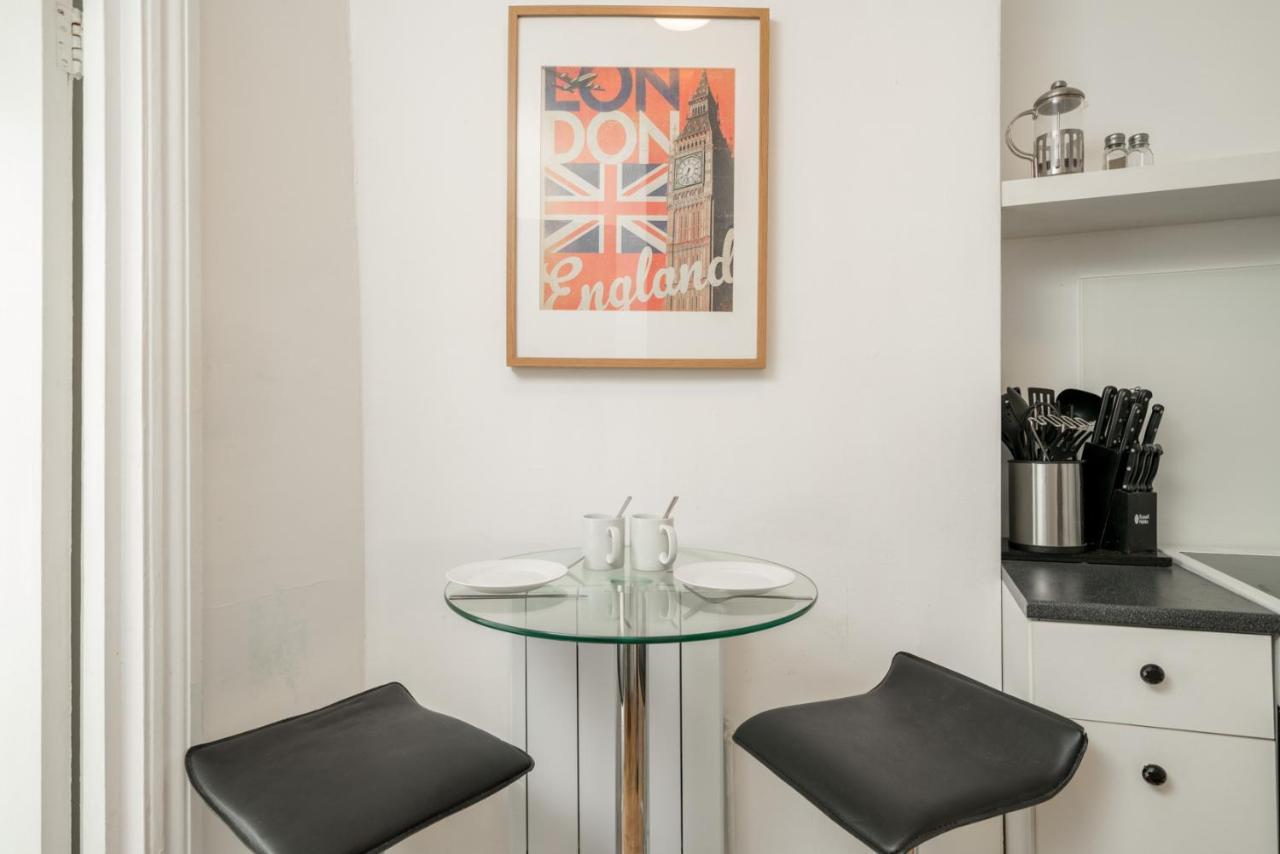 Soho & Covent Garden Apartment, Sleeps 3 Londres Exterior foto